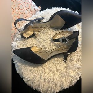 Anne Klein fabulist black kitten heels pump size 7